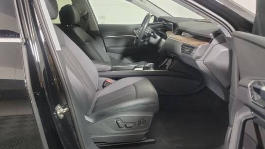 2020 Audi e-tron WA12ABGEXLB033013