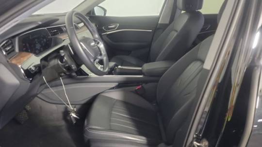 2020 Audi e-tron WA12ABGEXLB033013