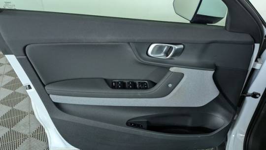 2021 Polestar 2 - Images - 16