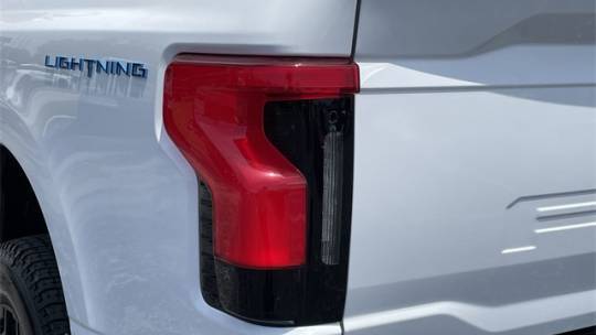 2025 Ford F-150 Lightning 1FTVW3LK1SWG13103