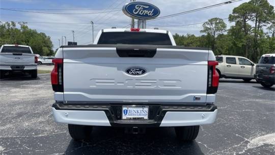 2025 Ford F-150 Lightning 1FTVW3LK1SWG13103