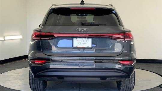 2025 Audi Q6 e-tron WA114BGF9SA040955