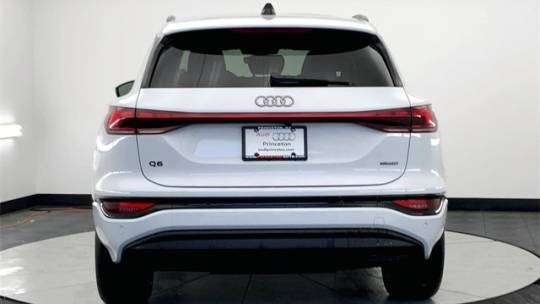 2025 Audi Q6 e-tron WA124BGF9SA028454