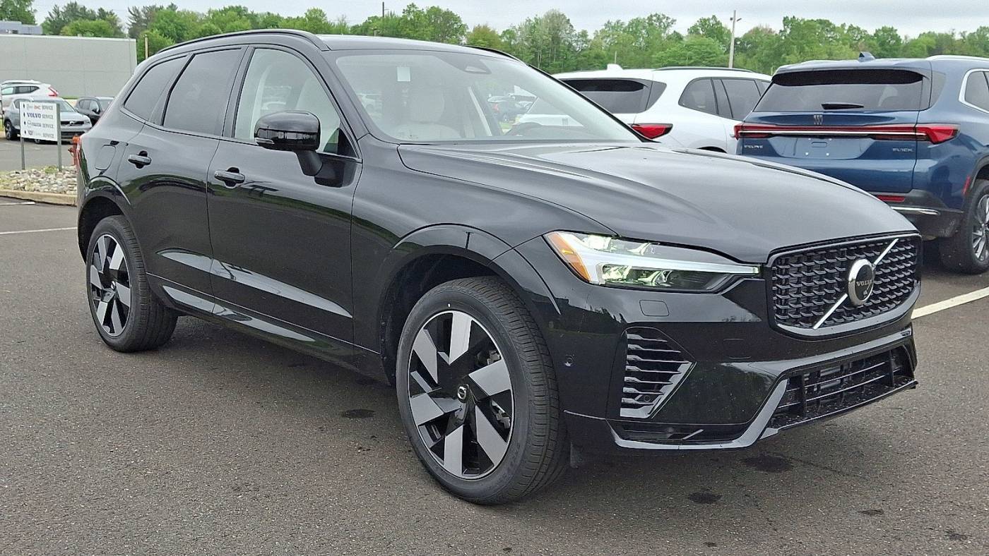 2025 Volvo XC60 YV4H60RC6S1204228