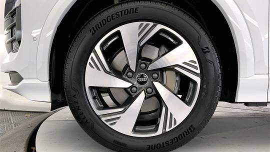 2025 Audi Q6 e-tron WA124BGFXSA024543