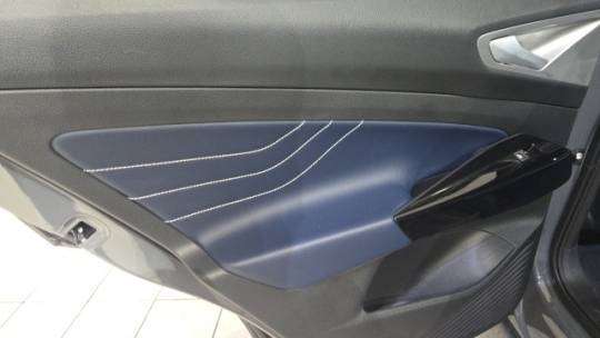 2025 Volkswagen ID.4 1V2VRPE83SC005308