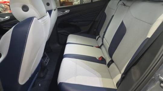 2025 Volkswagen ID.4 1V2VRPE83SC005308