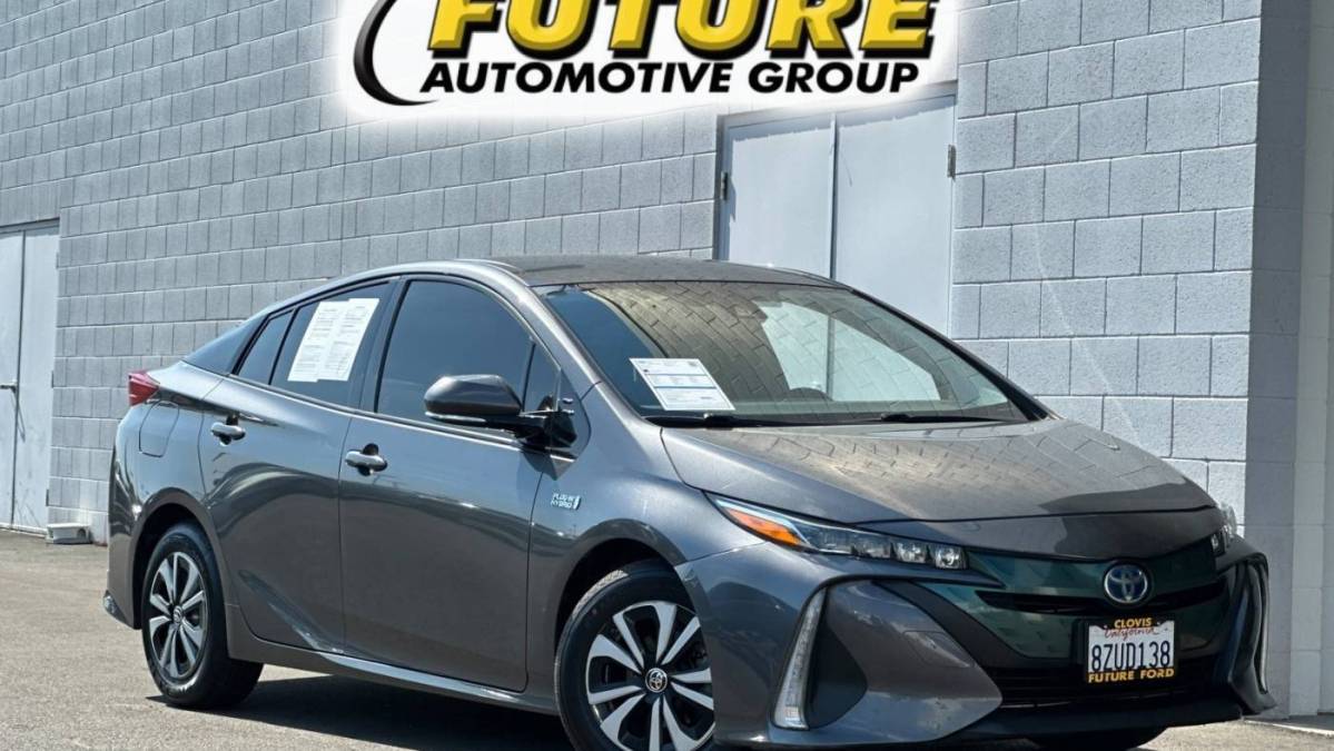 2019 Toyota Prius Prime - Images - 1