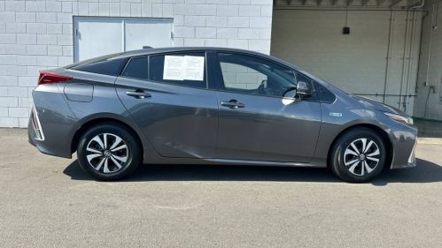 2019 Toyota Prius Prime - Images - 2