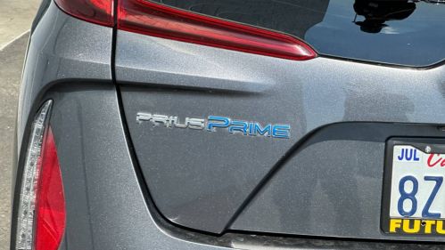 2019 Toyota Prius Prime - Images - 30