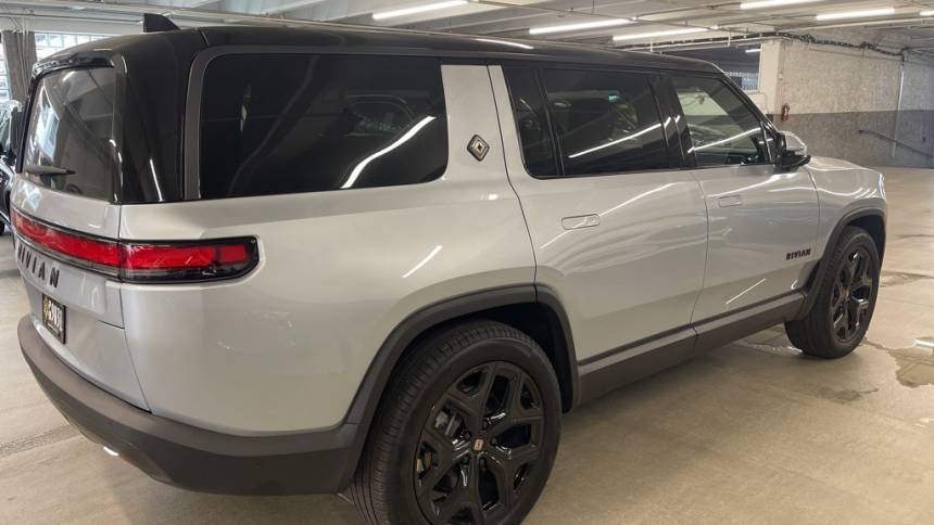 2025 Rivian R1S 7PDSGBBA2SN062472