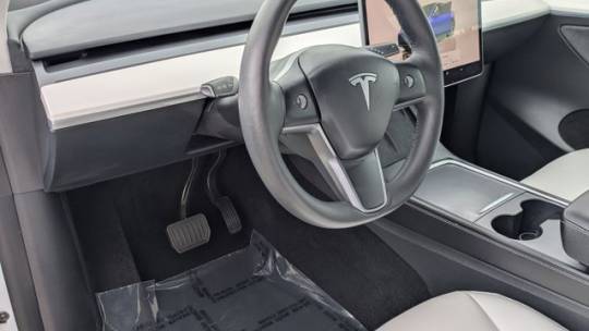 2023 Tesla Model Y 7SAYGDEEXPF624400