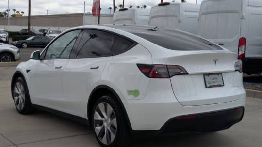 2023 Tesla Model Y 7SAYGDEEXPF624400