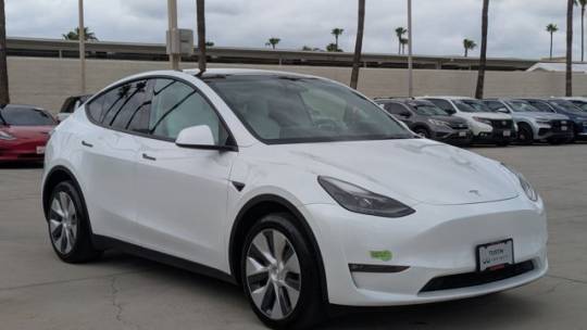 2023 Tesla Model Y 7SAYGDEEXPF624400