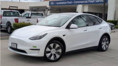 2023 Tesla Model Y 7SAYGDEEXPF624400