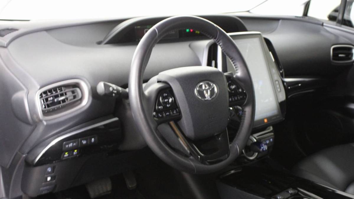 2020 Toyota Prius Prime - Images - 13