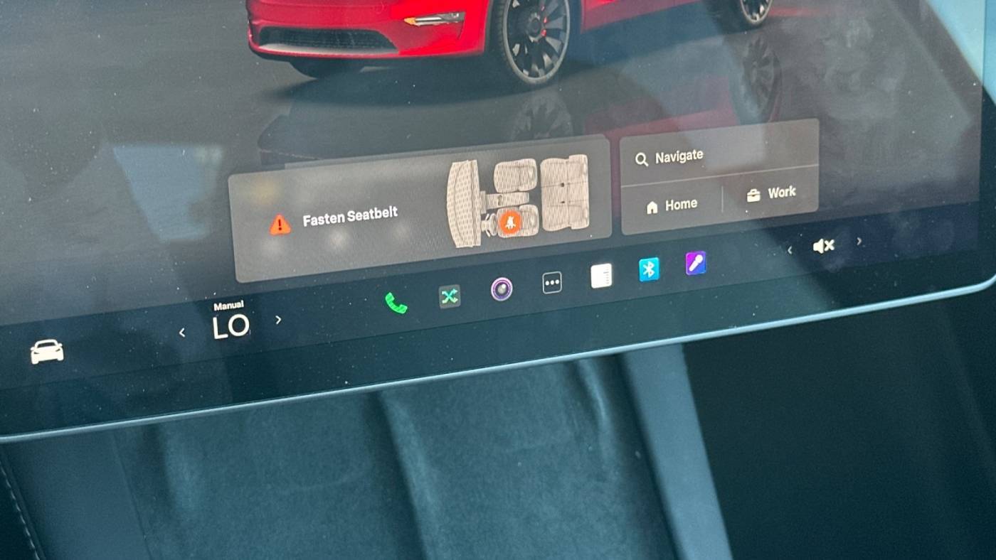 2024 Tesla Model Y 7SAYGDEF1RF058932