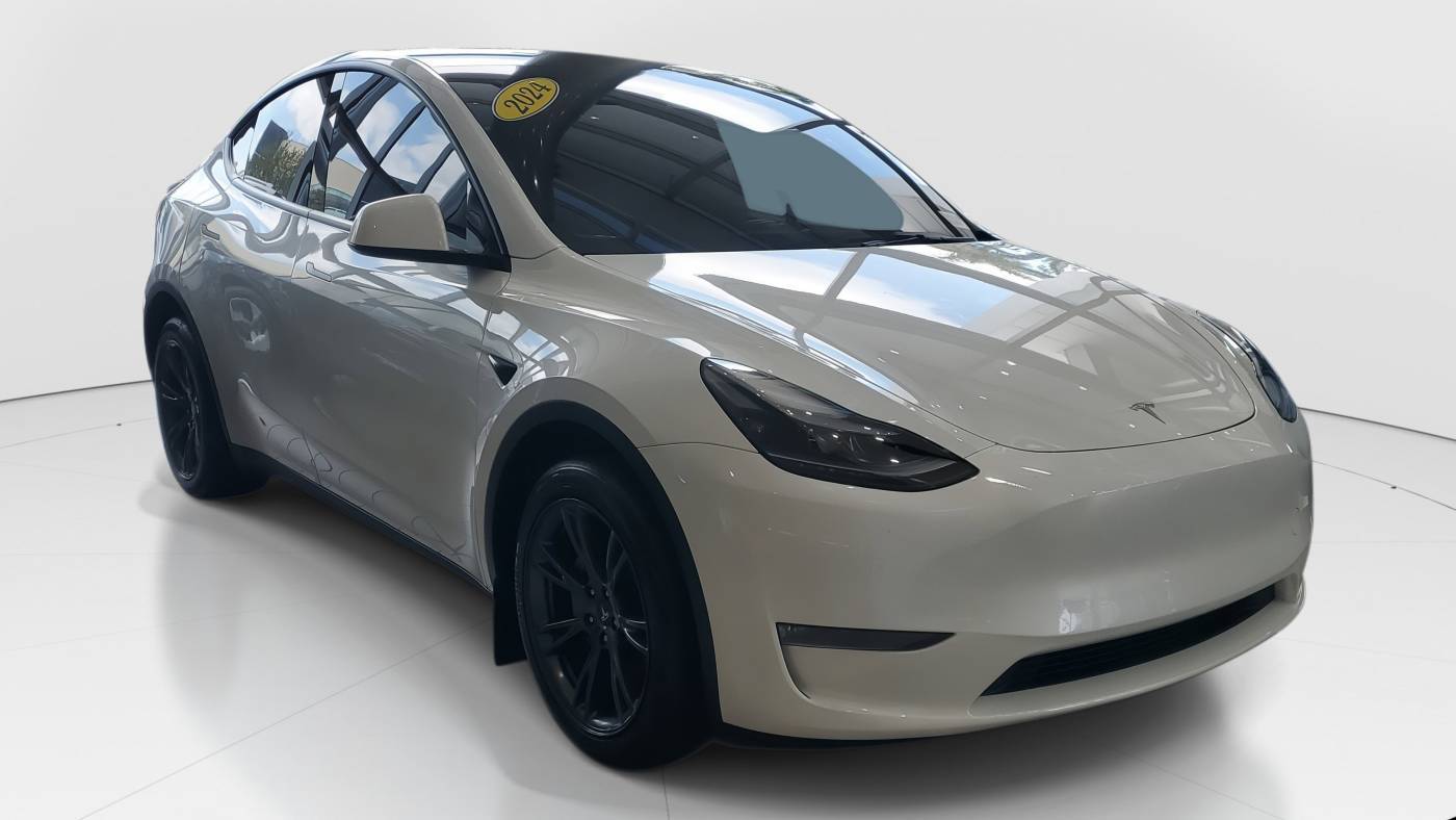 2024 Tesla Model Y 7SAYGDEE5RA319046