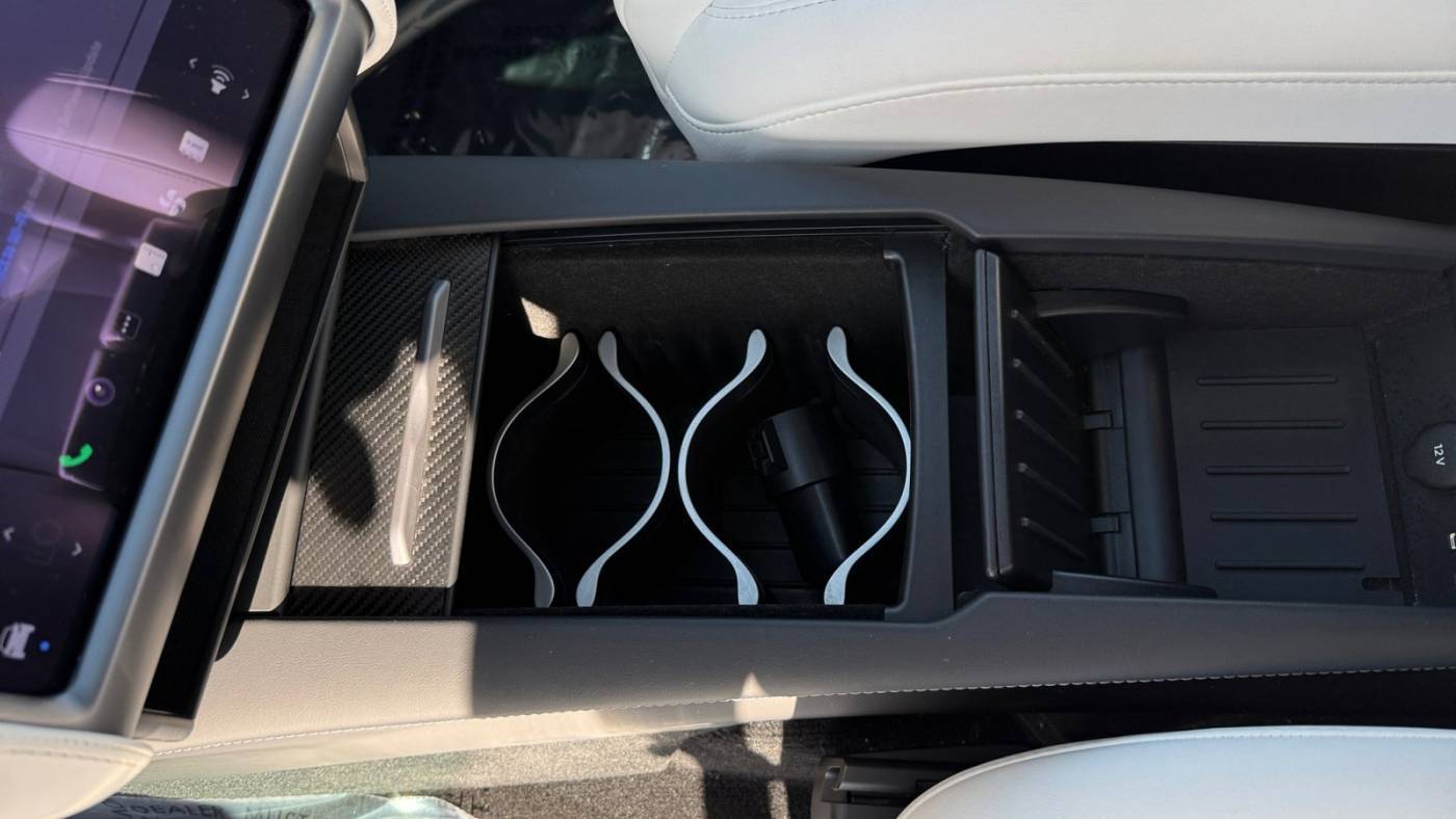 2018 Tesla Model X 5YJXCDE21JF136292