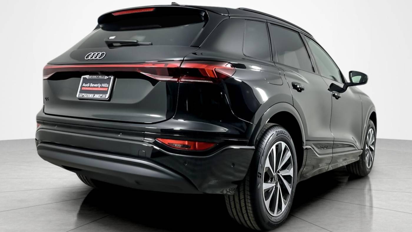 2025 Audi Q6 e-tron WA114BGF4SA016658