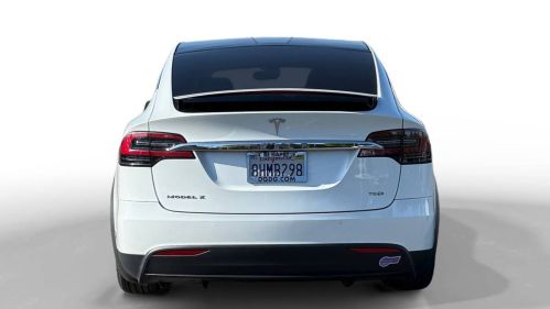 2018 Tesla Model X 5YJXCDE21JF136292