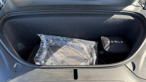 2018 Tesla Model X 5YJXCDE21JF136292