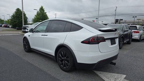 2022 Tesla Model X - Images - 4