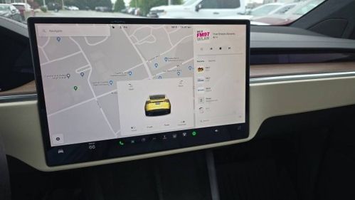 2022 Tesla Model X - Images - 11