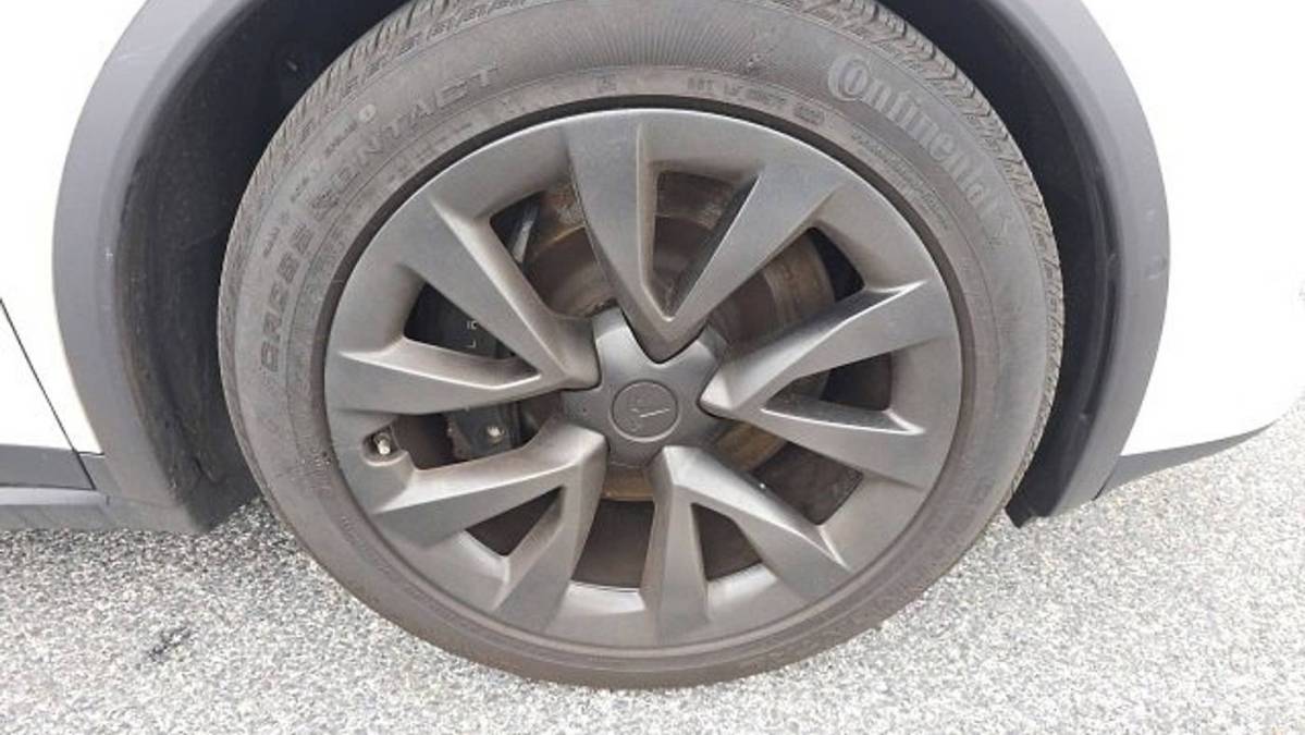 2022 Tesla Model X - Images - 20