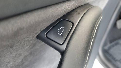 2024 Tesla Model Y 7SAYGDEE5RA319046