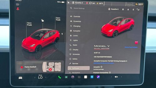 2024 Tesla Model Y 7SAYGDEF1RF058932