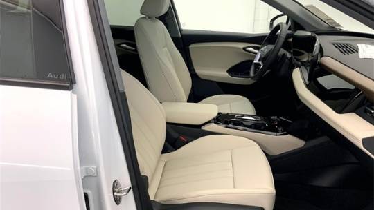 2025 Audi Q6 e-tron WA114BGFXSA040592