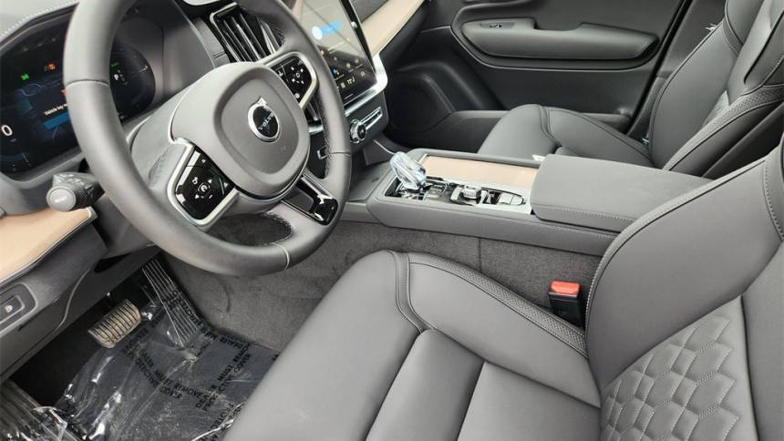 2025 Volvo XC90 YV4H60PB9S1374707