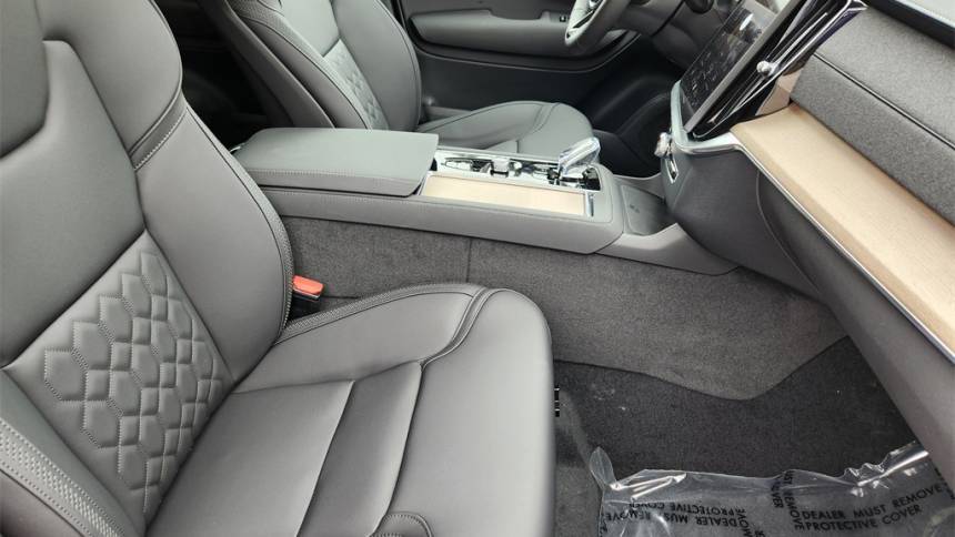 2025 Volvo XC90 YV4H60PB9S1374707