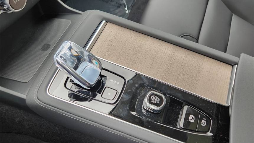 2025 Volvo XC90 YV4H60PB9S1374707