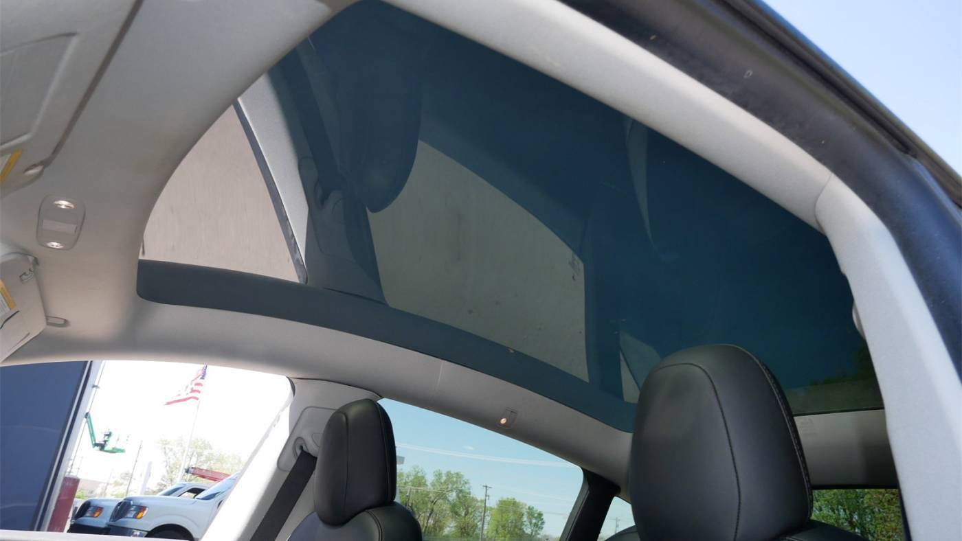 2021 Tesla Model Y 5YJYGDEE0MF079798