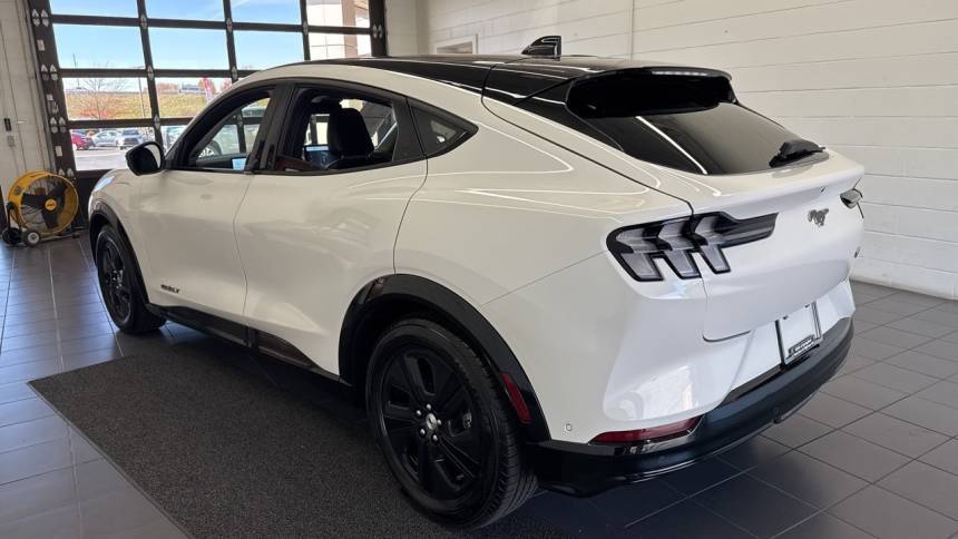 2021 Ford Mustang Mach E 3FMTK2R72MMA34233