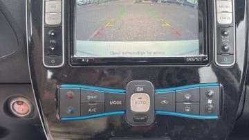 2015 Nissan LEAF - Images - 3