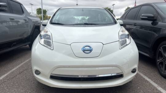 2015 Nissan LEAF - Images - 6