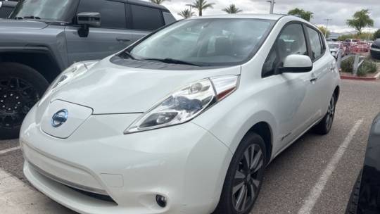 2015 Nissan LEAF - Images - 7