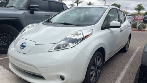 2015 Nissan LEAF - Images - 7