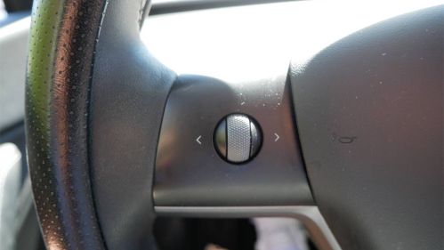 2021 Tesla Model Y 5YJYGDEE0MF079798