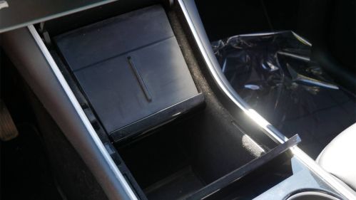 2021 Tesla Model Y 5YJYGDEE0MF079798
