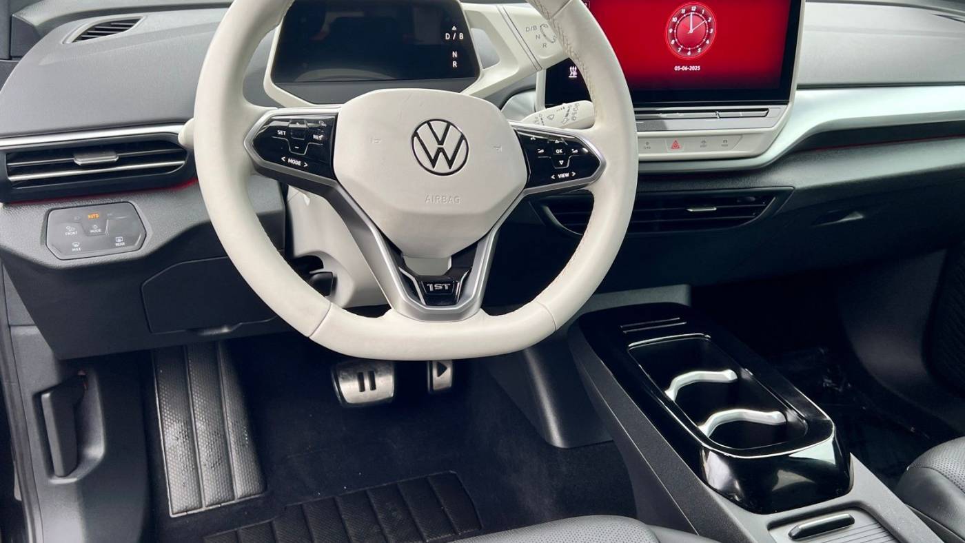 2021 Volkswagen ID.4 WVGDMPE25MP011898