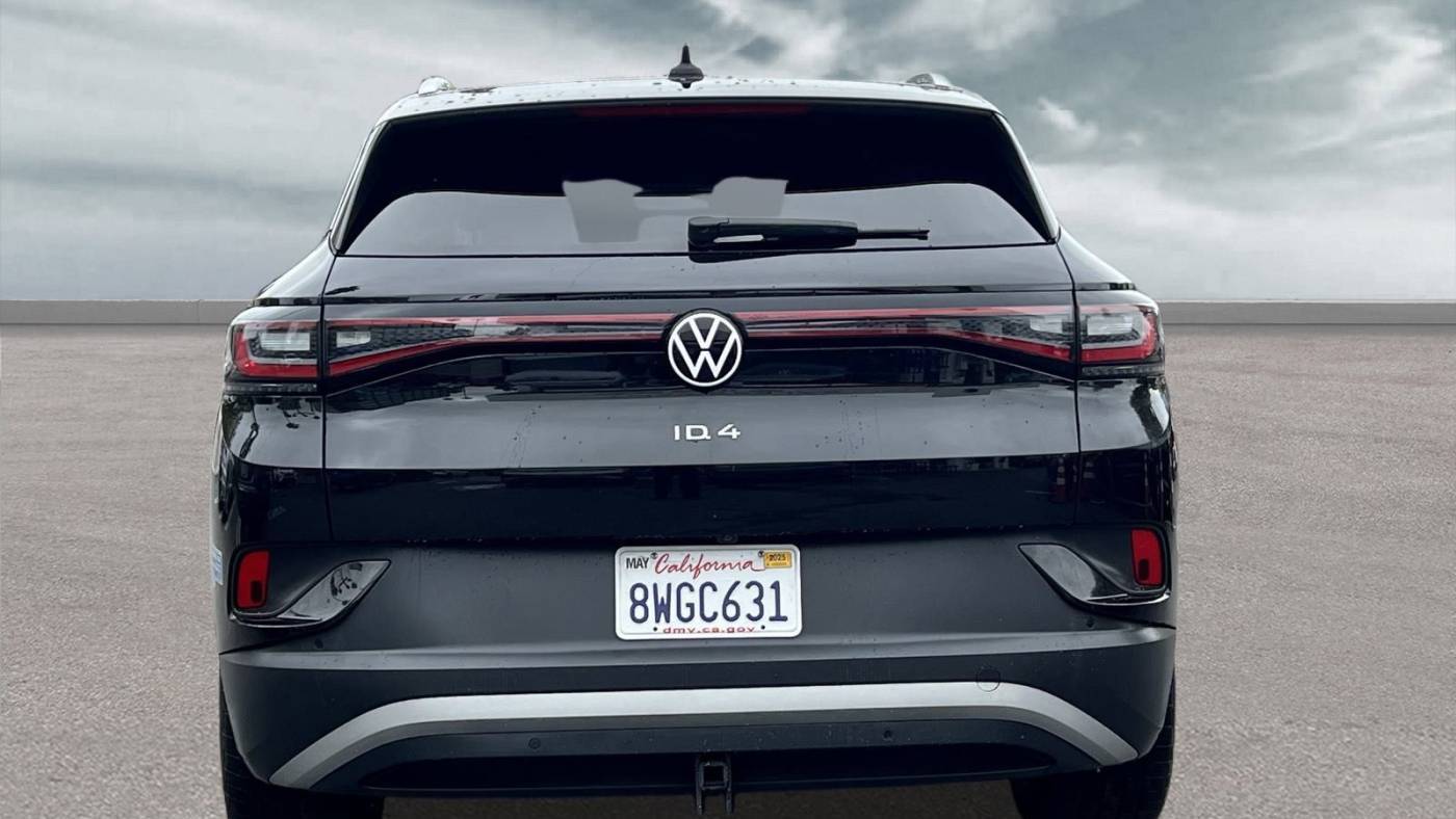 2021 Volkswagen ID.4 WVGDMPE25MP011898