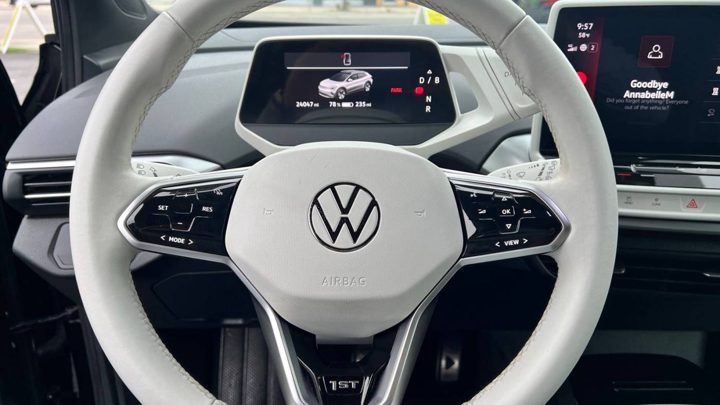 2021 Volkswagen ID.4 WVGDMPE25MP011898