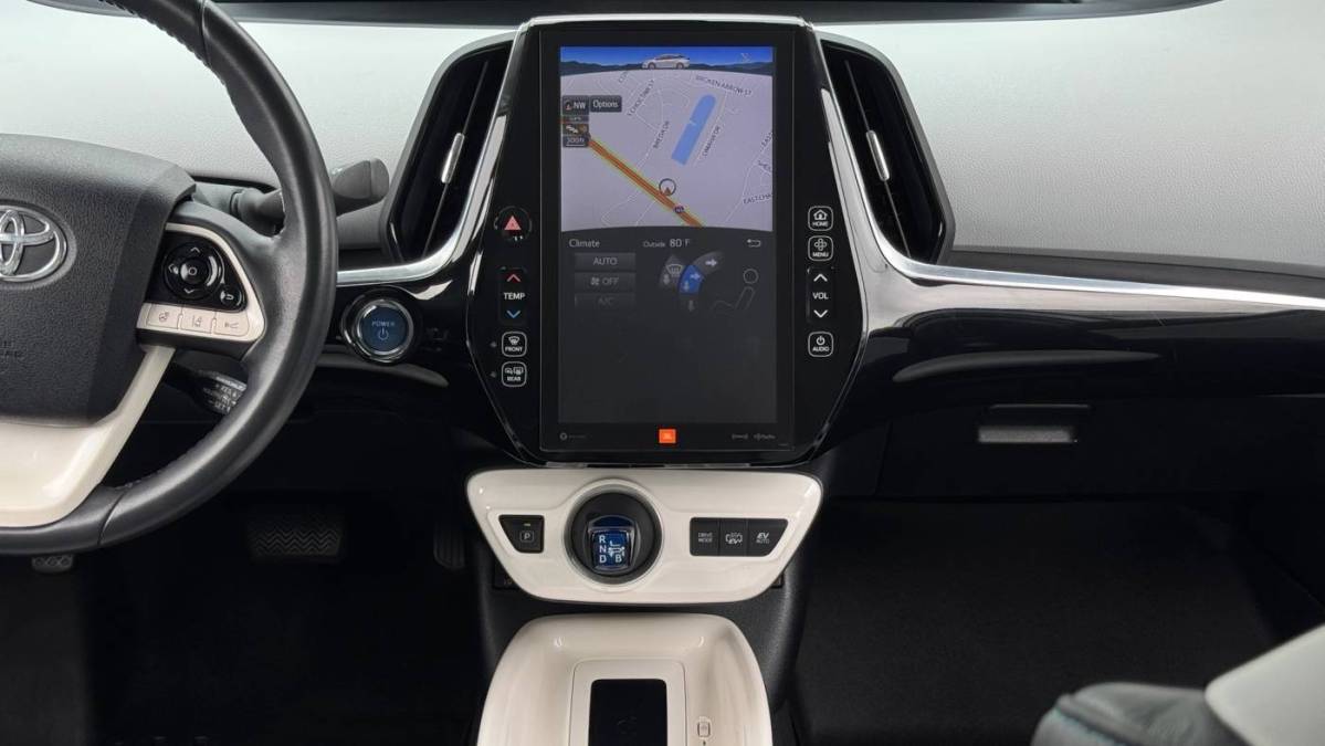 2017 Toyota Prius Prime - Images - 4