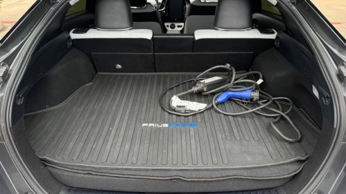 2017 Toyota Prius Prime - Images - 18