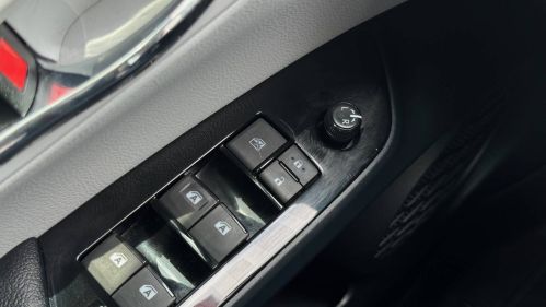 2017 Toyota Prius Prime - Images - 24