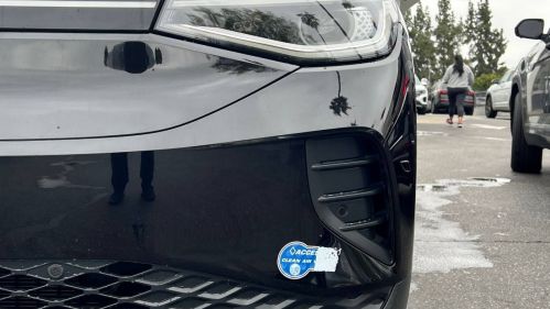 2021 Volkswagen ID.4 WVGDMPE25MP011898
